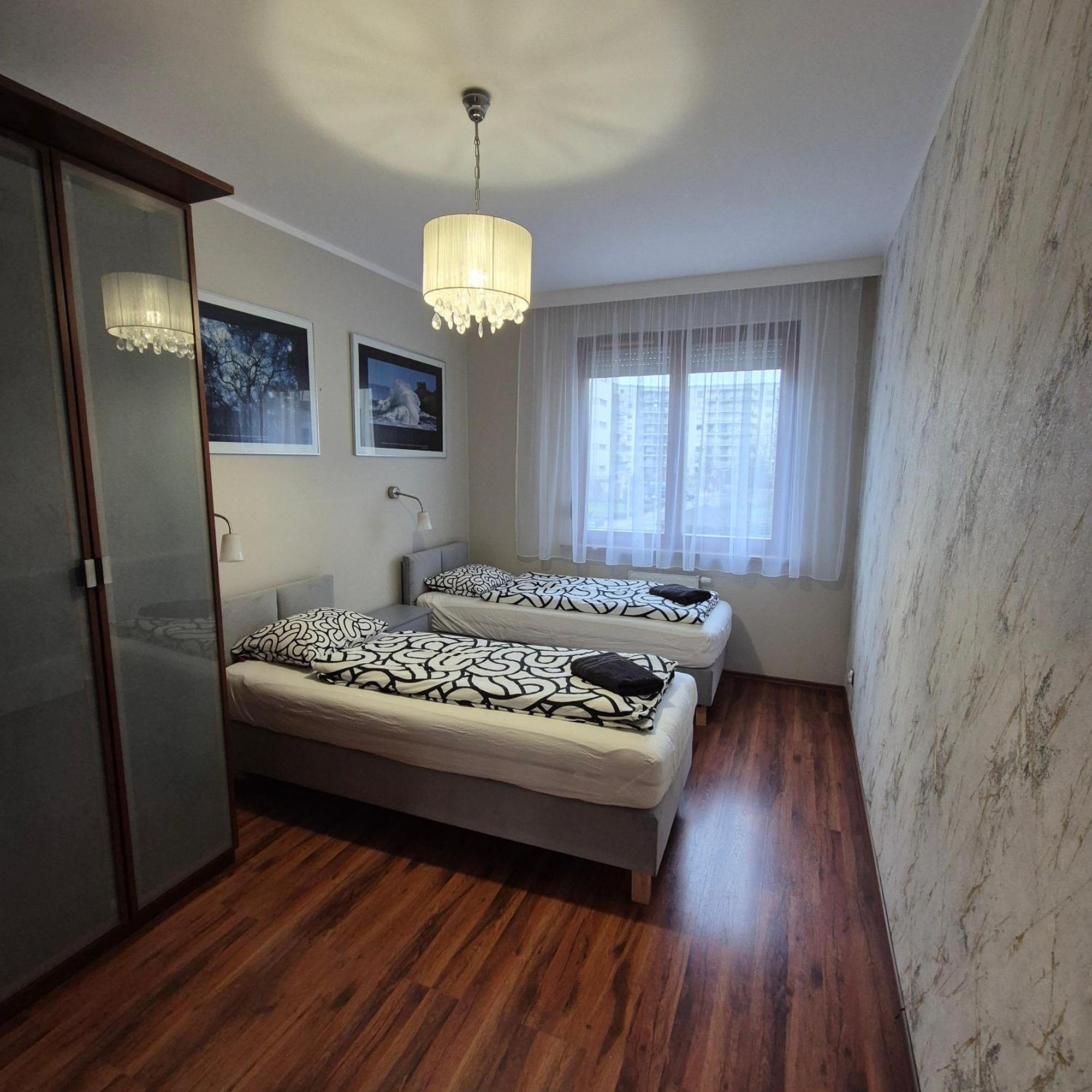 Karkonoska Z Garazem Apartment